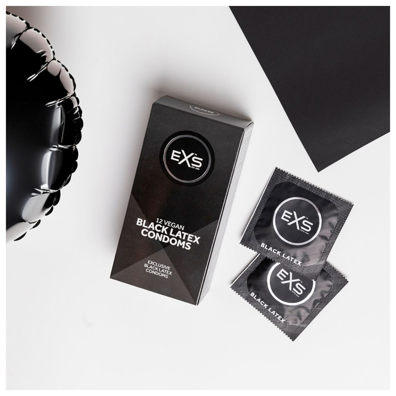 EXS Black - fekete latex óvszer csomag (12 db)