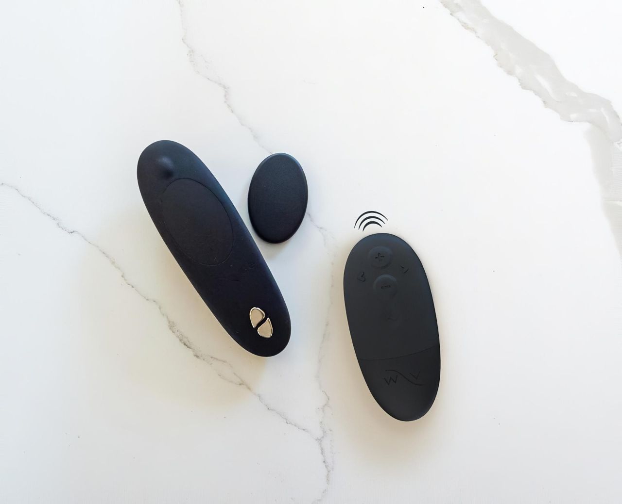 We-Vibe Moxie+ - App- és távirányítós csiklóvibrátor (fekete) We-Vibe Moxie+ - App- és távirányítós csiklóvibrátor (fekete)